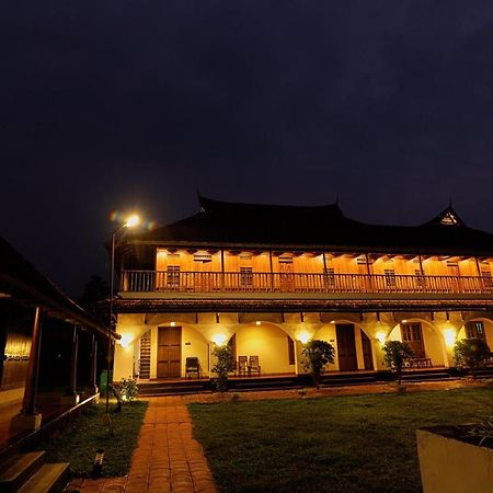 Kumarakom Heritage Resort Kottayam Εξωτερικό φωτογραφία