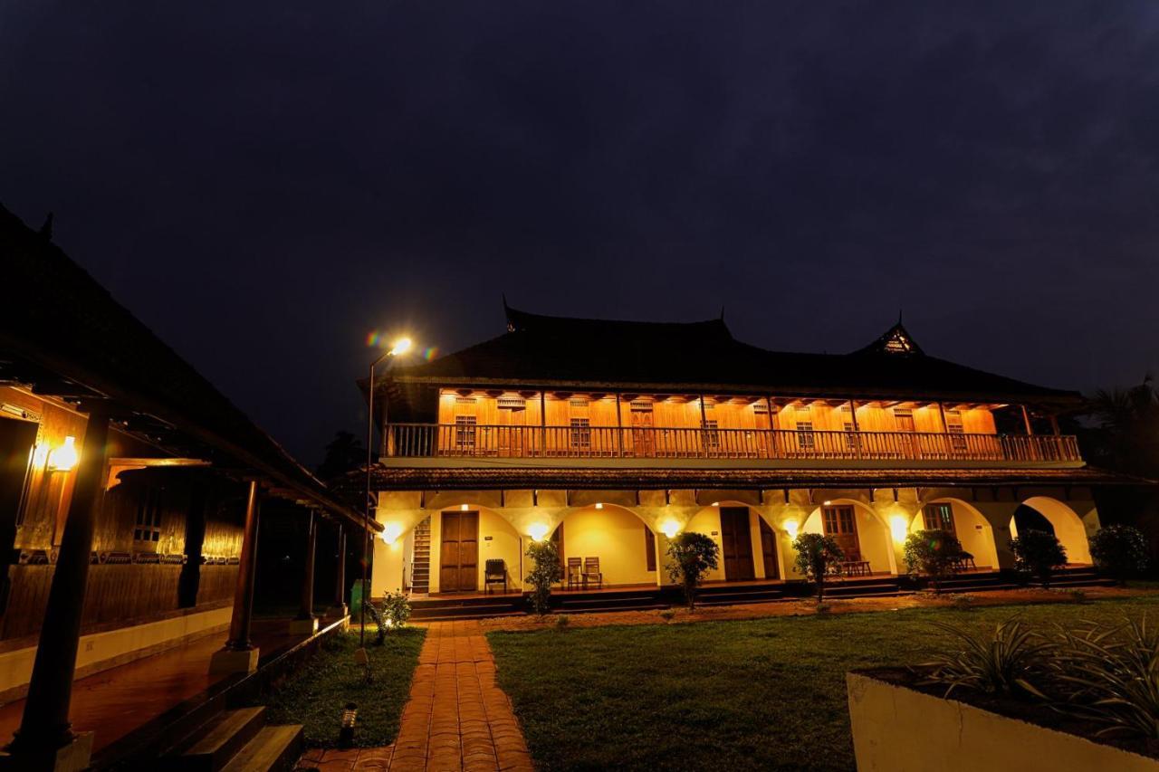 Kumarakom Heritage Resort Kottayam Εξωτερικό φωτογραφία