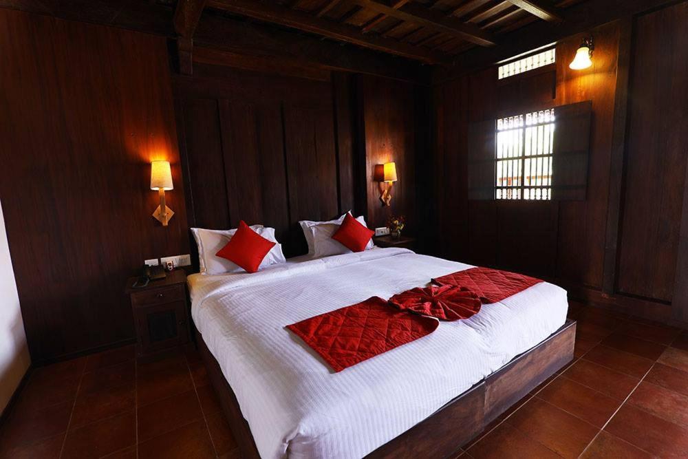 Kumarakom Heritage Resort Kottayam Εξωτερικό φωτογραφία