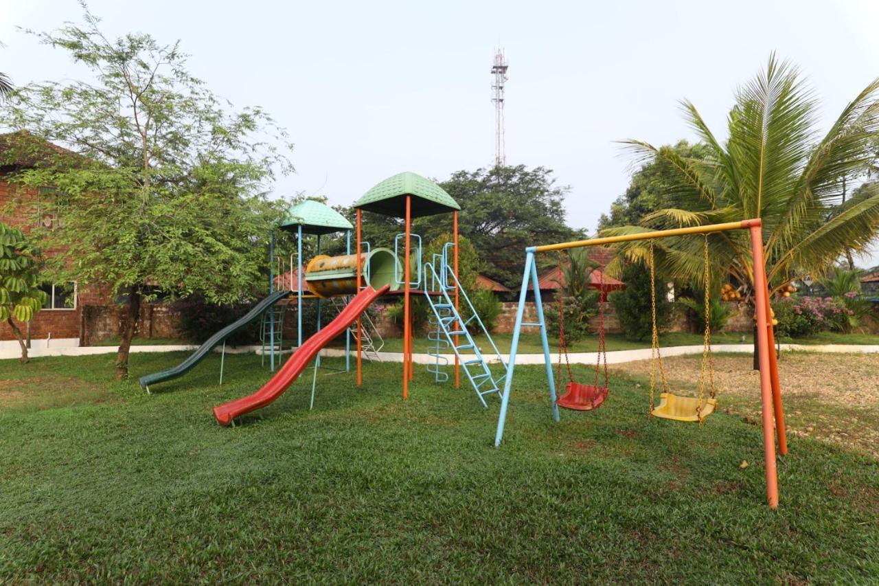 Kumarakom Heritage Resort Kottayam Εξωτερικό φωτογραφία